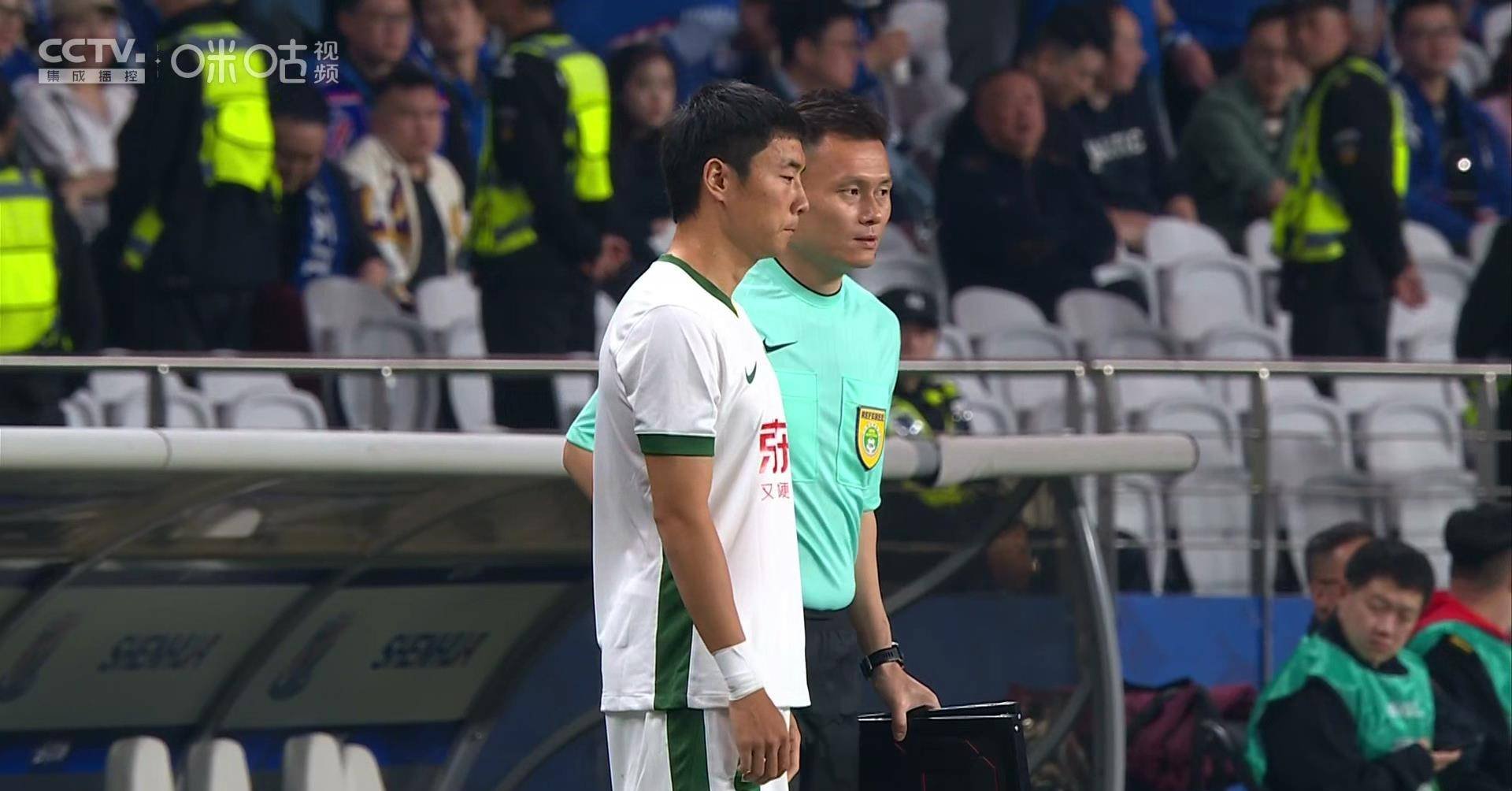 英雄联盟有礼注册-今夜上海申花备战英超，调整名单细节曝光，赛场秩序良好，临场指挥获称赞(吴曦上海申花最新最快消息)